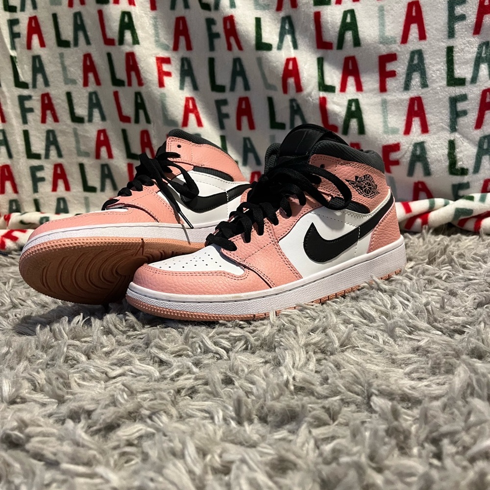 Nike Air Jordan 1